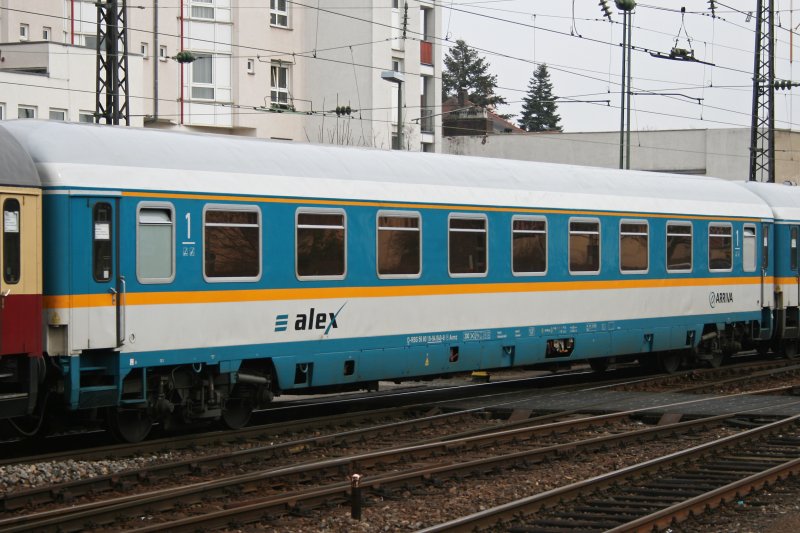 Der alex Wagen 56 80 19-94 040-8 (Bauart Avmz) am 14.03.2009 in Regensburg.