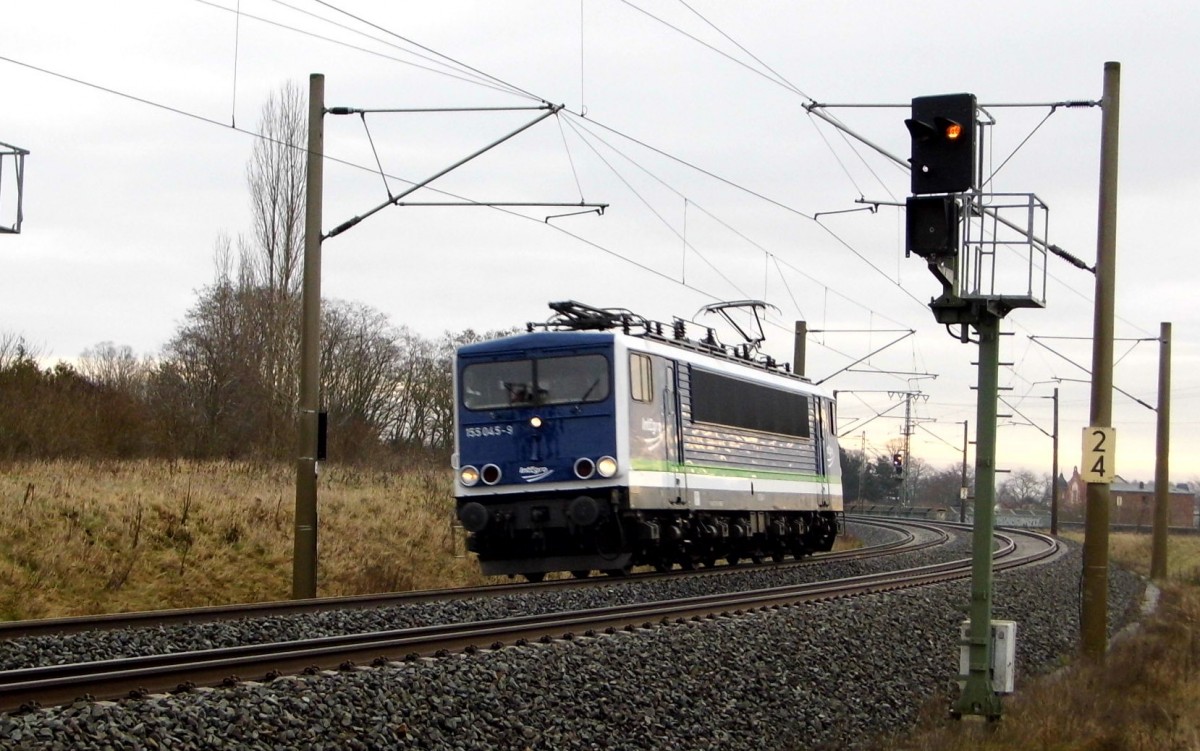Am 05.02.2016 kam die 155 045-9 von der IntEgro (Press) aus Richtung Stendal und fuhr weiter in Richtung  Borstel .