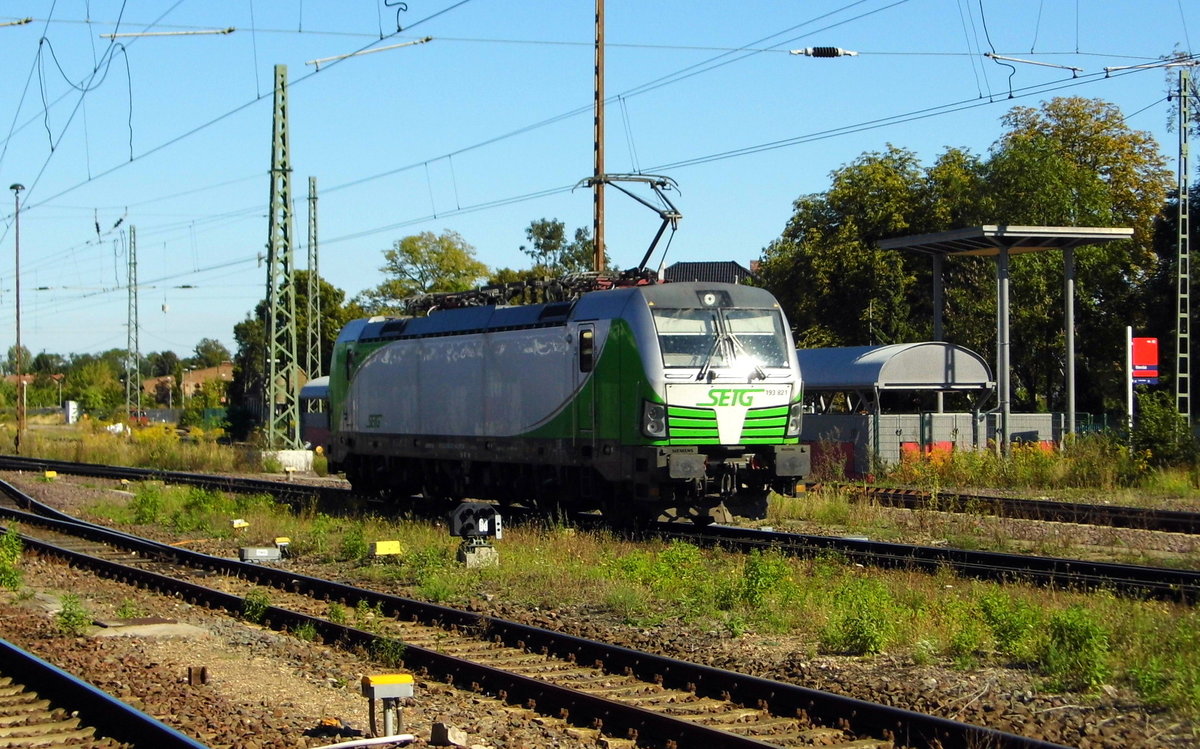 Am 06.09.2016 kam die    193 821-6 von der SETG (PCW) nach  Stendal .