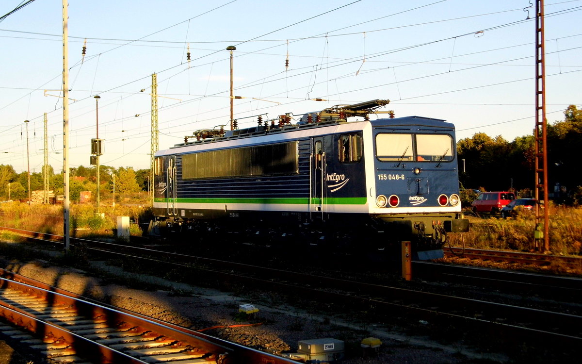 Am 06.09.2016 war die 155 048-6 von der IntEgro (Press) in Stendal   .