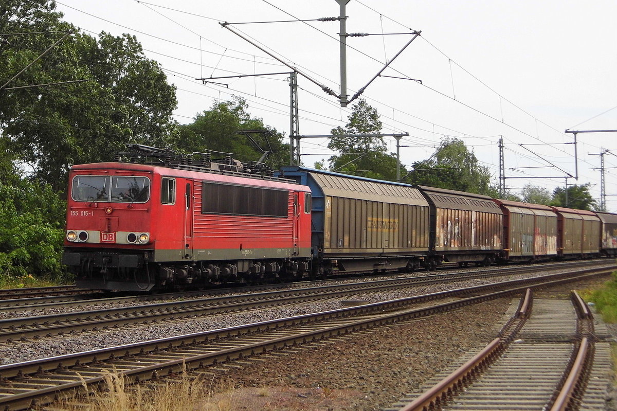 Am 08.08.2017 kam die 155 015-1 von der  DB Cargo AG, (Railpool )  aus Richtung Magdeburg nach Niederndodeleben und fuhr weiter in Richtung Braunschweig .
