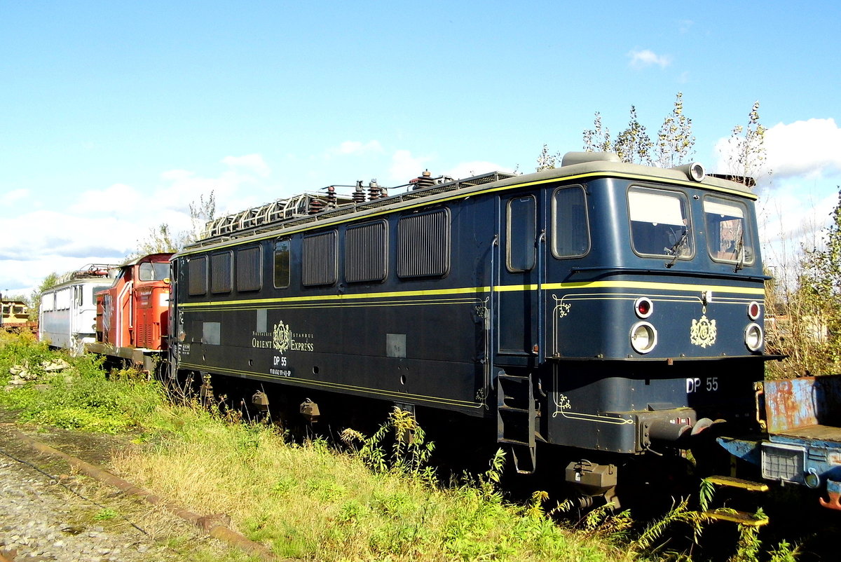 Am 08.10.2017   Herbstfest im Historischen Lokschuppen Wittenberge stand die 142 191-6 von der DP55(EGP)