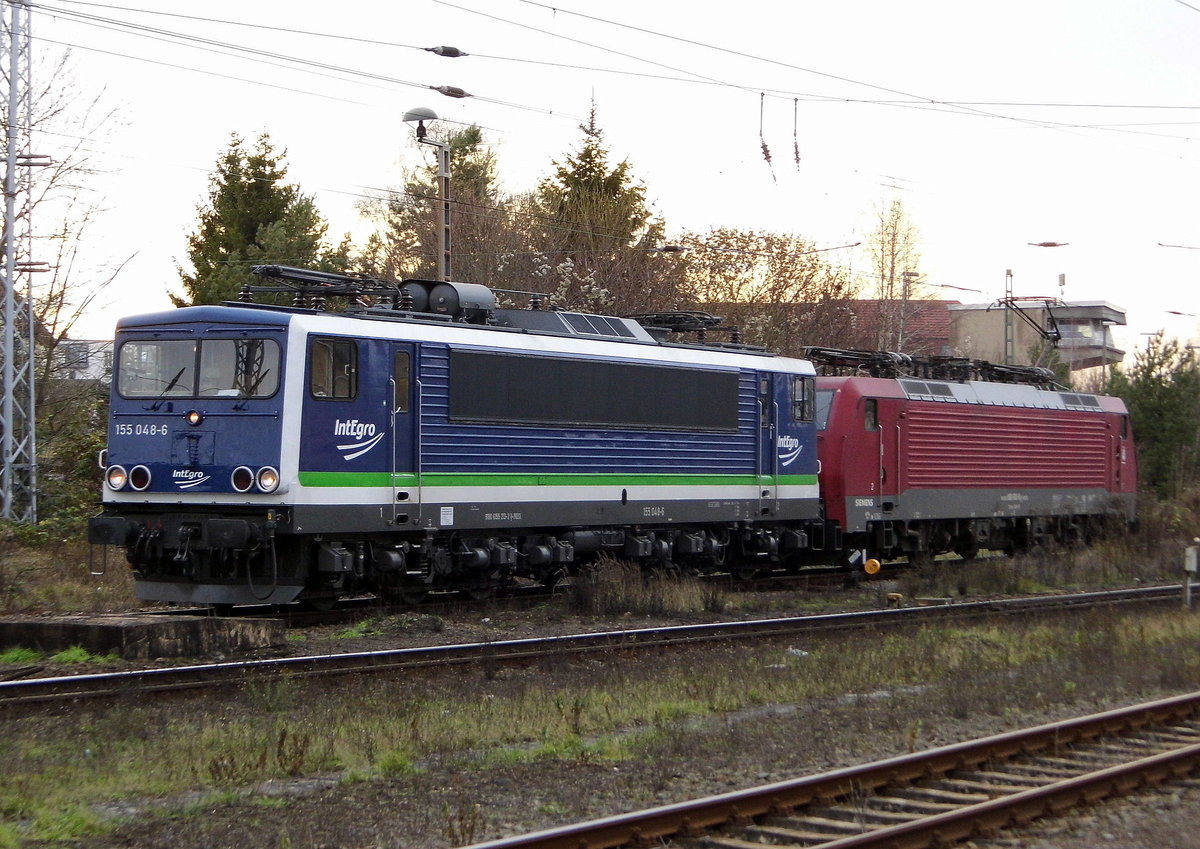 Am 08.12 .2016 standen die 155 048-6 und die 189 800-6  in Stendal .