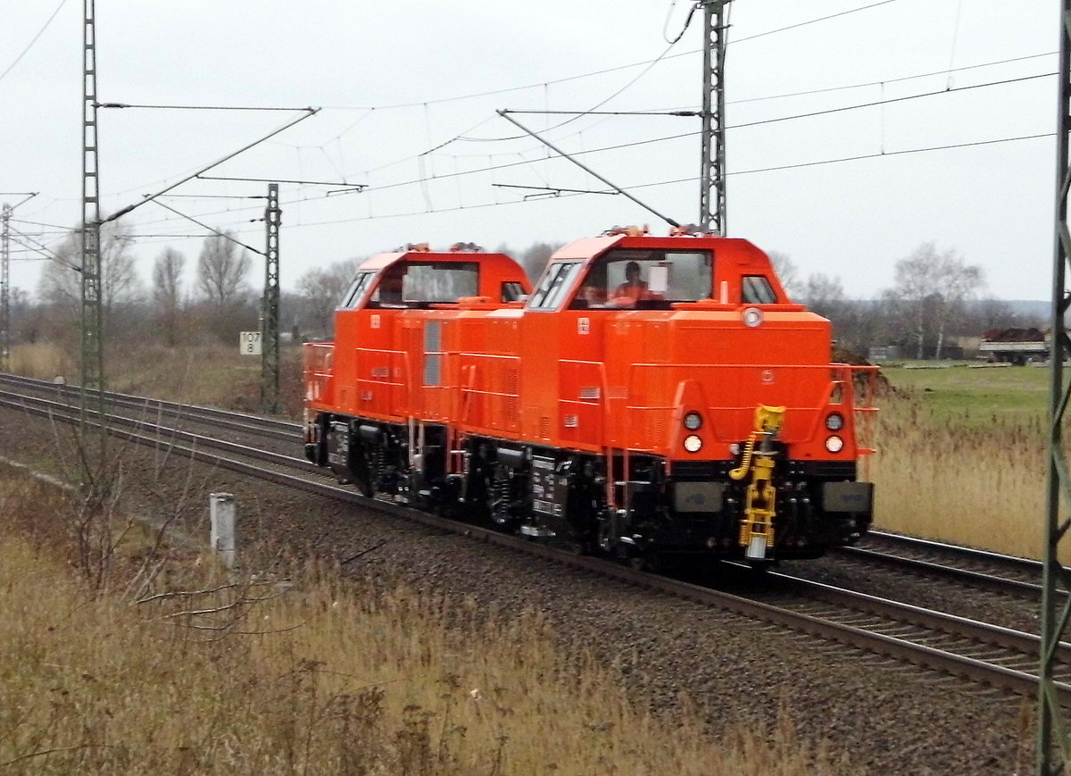 Am 14.03.2017 kamen die  1002 014-1 und die  1002 017 von der DAL Deutsche Anlagen-Leasing GmbH & Co. KG, Mainz (ALS)  aus Richtung Braunschweig nach Stendal .