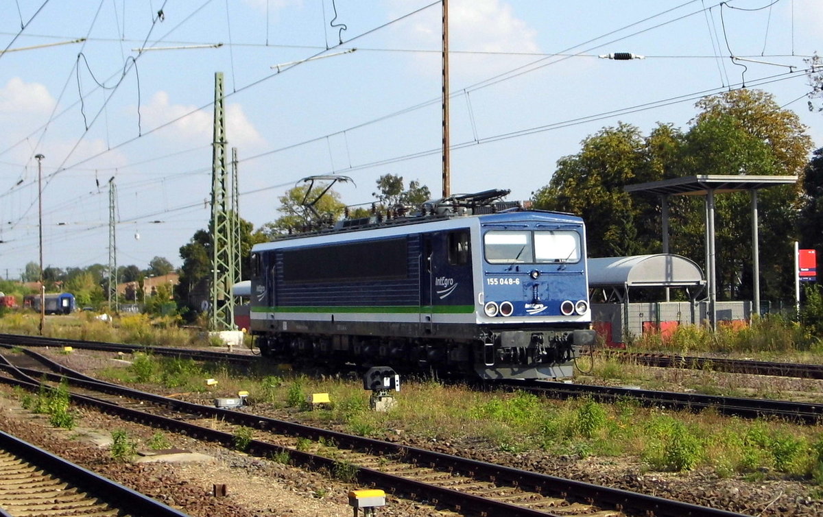 Am 14.09.2016 Rangierfahrt von 155 048-6 von der IntEgro (Press) in Stendal .
