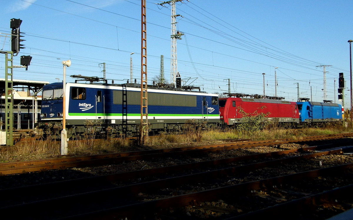 Am 14.11 .2016 waren die 155 048-6 und die 189 800-6 und die 145 030-7   in Stendal abgestellt.
