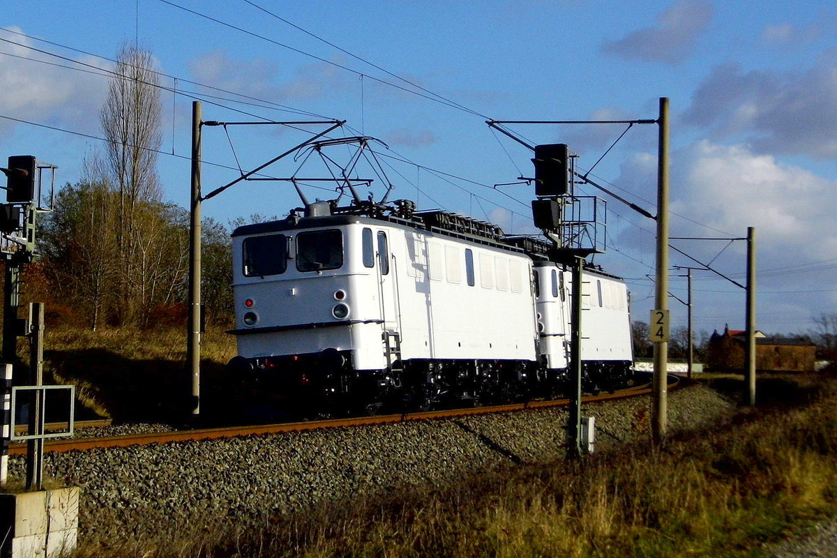 Am 17.11.2017 fuhren von der 142 042-1 und die 142 103-1 von der EGP – Eisenbahngesellschaft Potsdam, von Wittenberge nach Stendal .