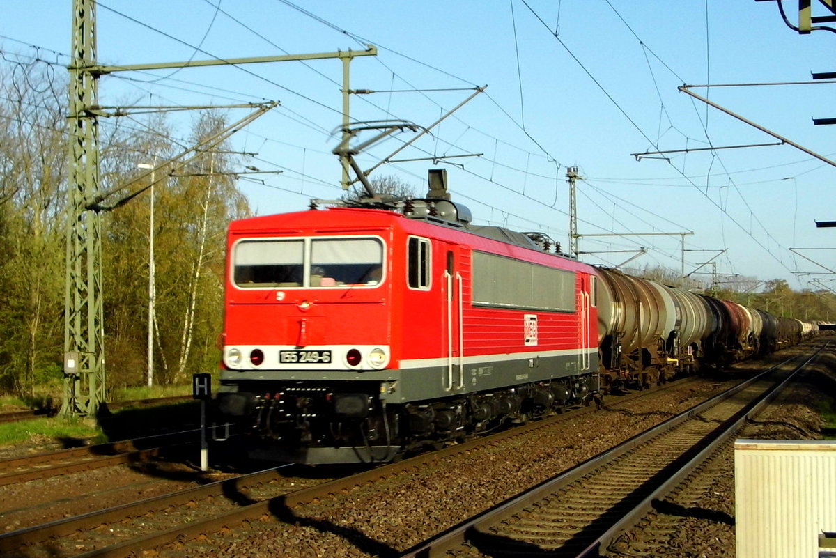 Am 21.04.2016 kam die 155 249-6 von der MEG aus der Richtung Helmstedt nach Wefensleben und fuhr weiter in Richtung Magdeburg .