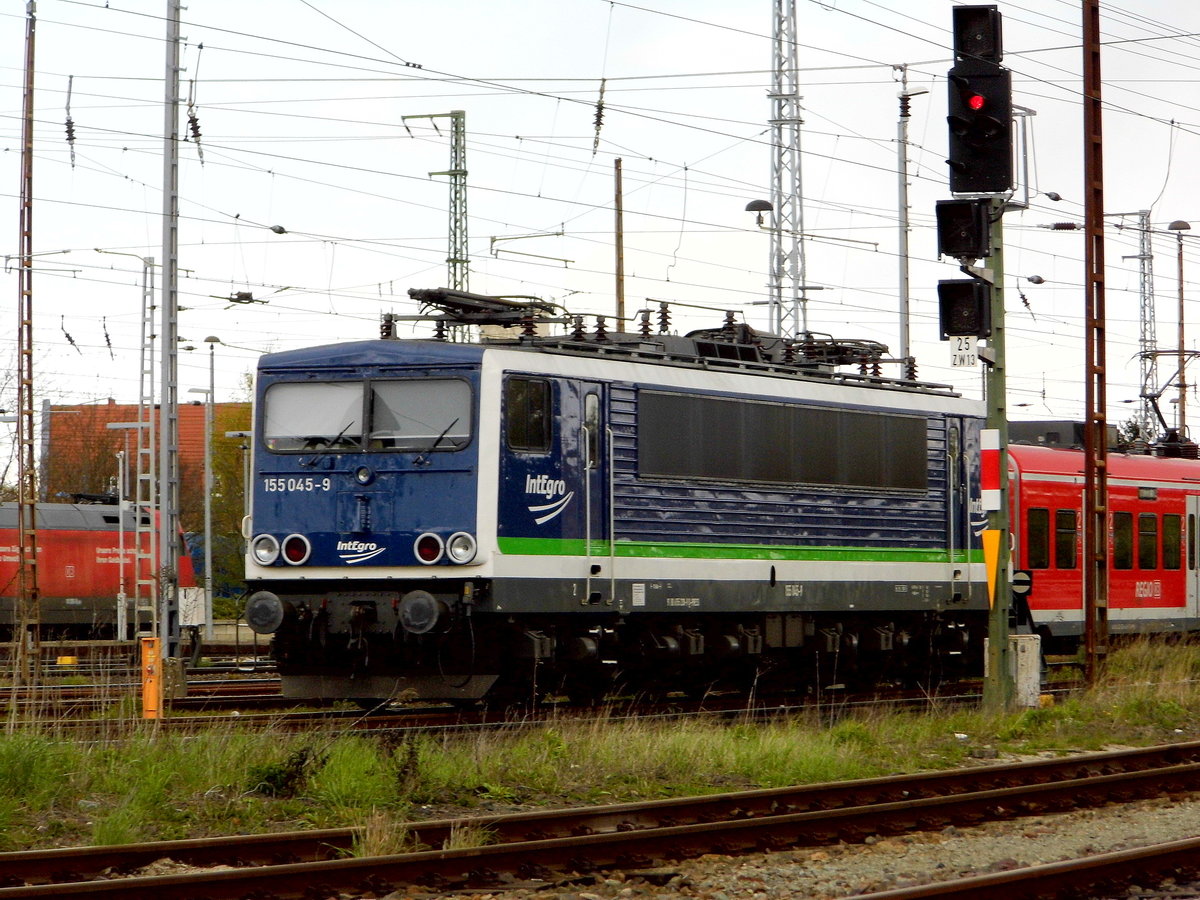 Am 23.04.2017 war  die 155 045-9 von der IntEgro (Press) in Stendal abgestellt.