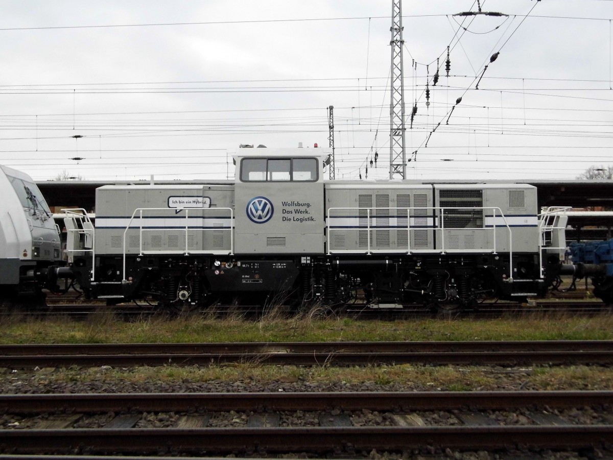 Am 25.04.2015 kam die 76 110 von der Press mit der 1002 002-6 von ALS eine Neue Hybridlok H3  aus Richtung Magdeburg nach Stendal .