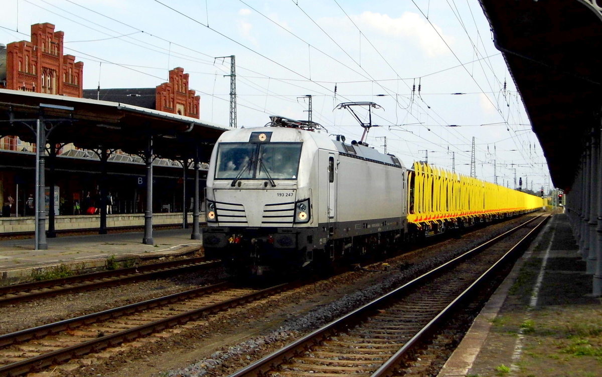 Am 28 .08.2016 kam die 193 247-4 von der SETG  (ELL) aus Richtung Magdeburg nach Stendal und fuhr weiter nach Borstel .