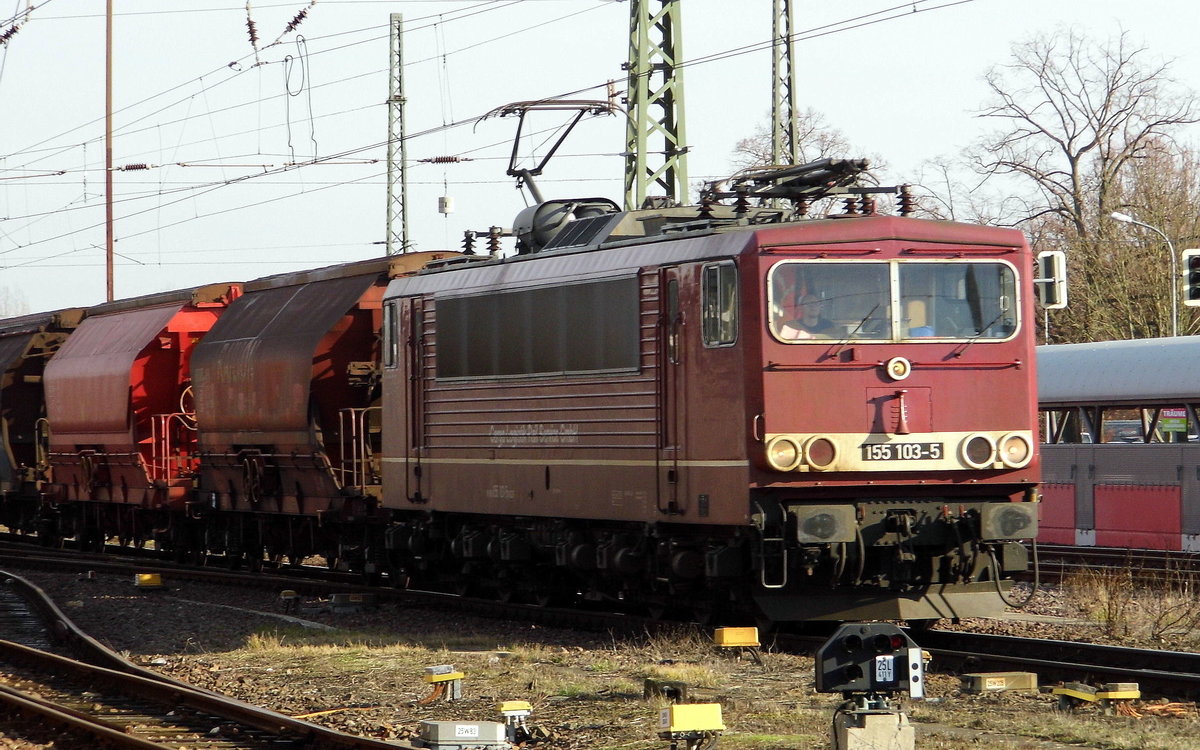 Am 30.01.2019 fuhr die 155 103-5 von der CLR-Cargo Logistik Rail-Service , von Zielitz nach Stendal und weiter nach Wismar .