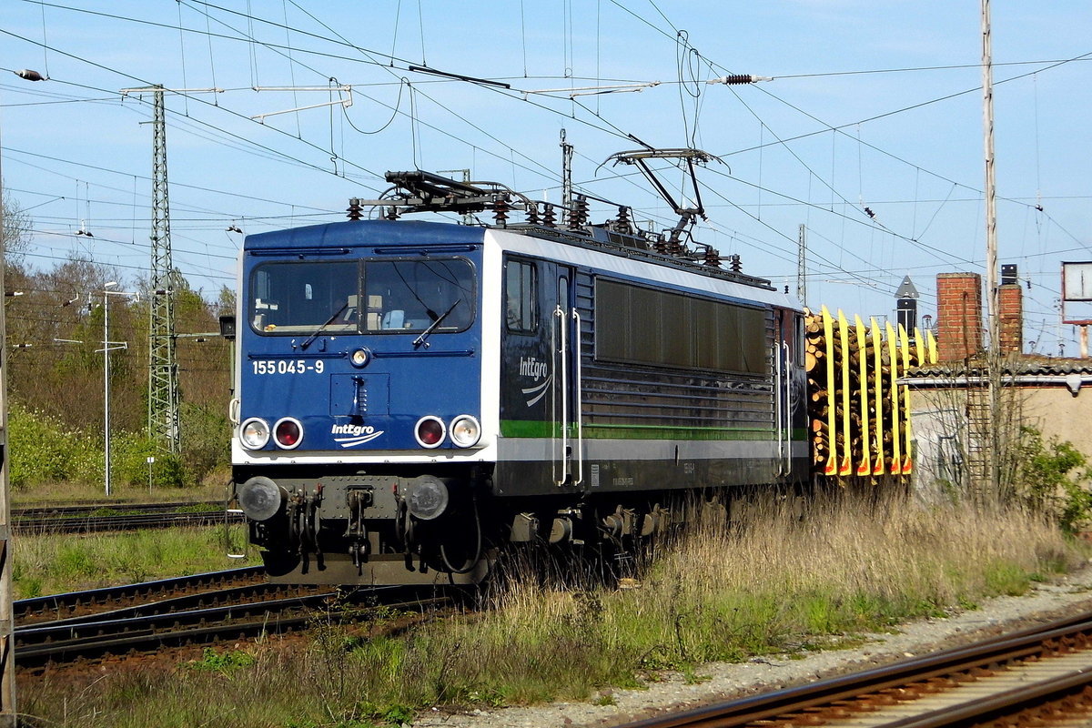Am 30.04.2017 fuhr die  155 045-9 von der IntEgro (Press) von Stendal nach Borstel.