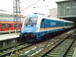 Die neue im alex - Fuhrpark: 183 005 wurde am Gleis 26 in Mnchen Hbf soeben vor ALX 87010 (Laufweg: Mnchen Hbf - Freising - Landshut (Bay) Hbf - Neufahrn (Niederbay) - Regensburg Hbf [<->] - Schwandorf - Weiden (Oberpf) - Wiesau (Oberpf) - Marktredwitz - Hof Hbf) gespannt. Sie wird den Zug bis Regensburg Hbf ziehen. Dort bernimmt eine Lokomotive der Baureihe 223 zur Weiterfahrt nach Hof Hbf.