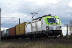 Am 13.04.2017 kam die 193 894-3 von CAPTRAIN aus Richtung Stendal und fuhr weiter in Richtung Salzwedel .
